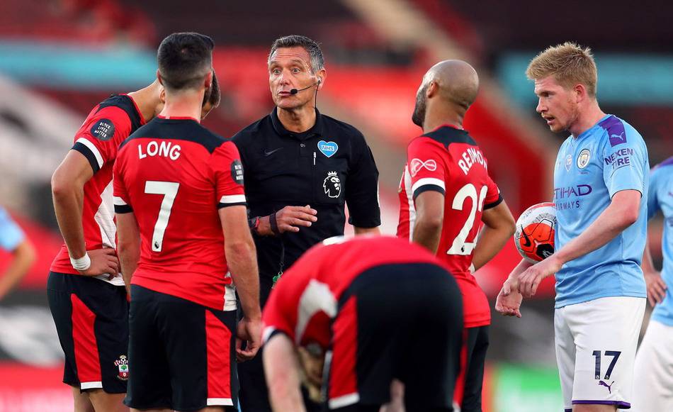 里夫斯：以前我只是双向球员，现在跟詹东相提并论太疯狂了